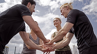 Teambuilding de Volleyball com colaboradores, representa os Fundos Fechados da BPI Vida e Pensões.